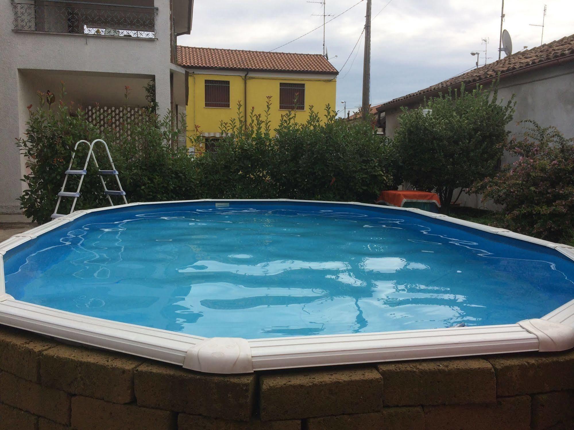 B&B Soleluna Massa Fiscaglia Exteriör bild