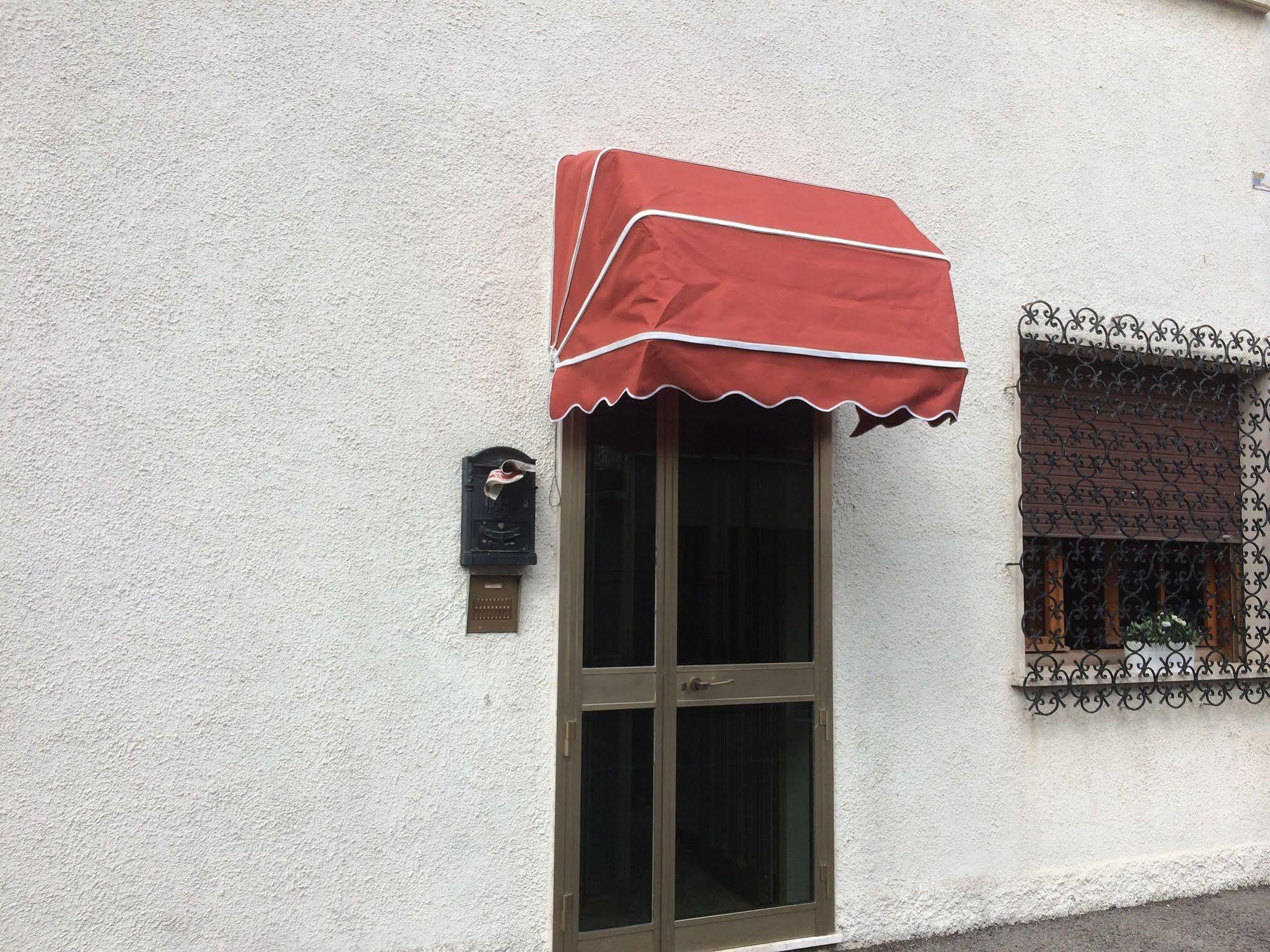 B&B Soleluna Massa Fiscaglia Exteriör bild