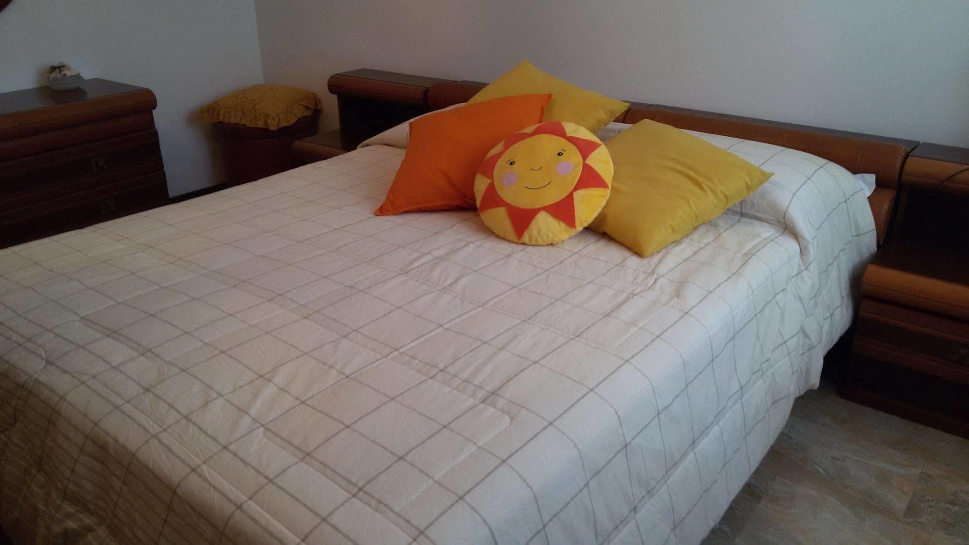 B&B Soleluna Massa Fiscaglia Exteriör bild